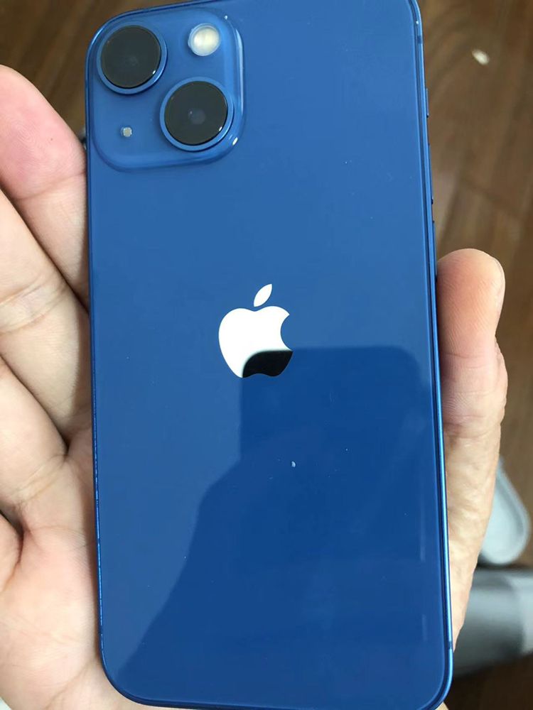 国外版的苹果手机怎么说是中文苹果手机在旁边平板为什么可以接通电话